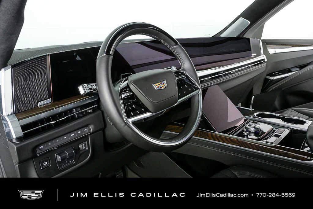 Certified 2025 Cadillac Escalade ESV Sport Platinum AWD/4WD image 4