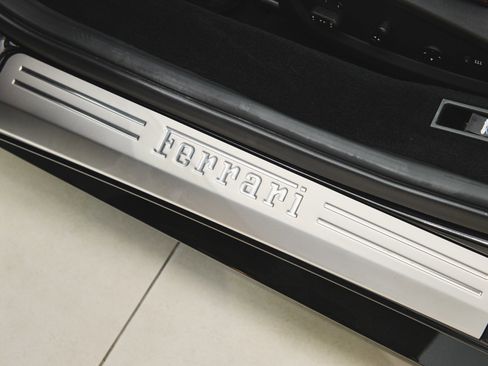 Used 2011 Ferrari 458 Italia Coupe image 25