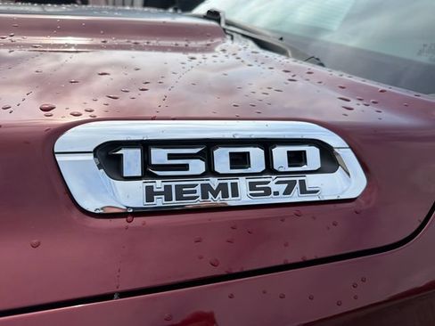 Used 2019 RAM 1500 Big Horn AWD/4WD image 9