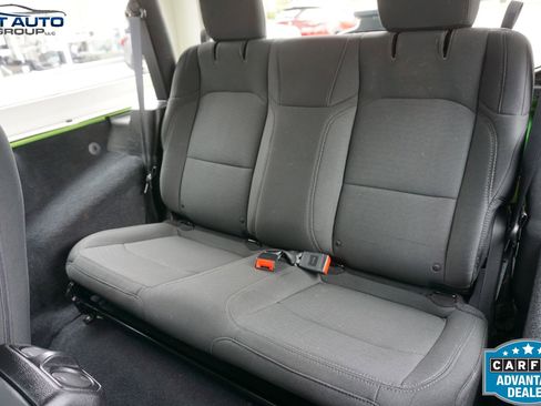 Used 2018 Jeep Wrangler Sport AWD/4WD image 24