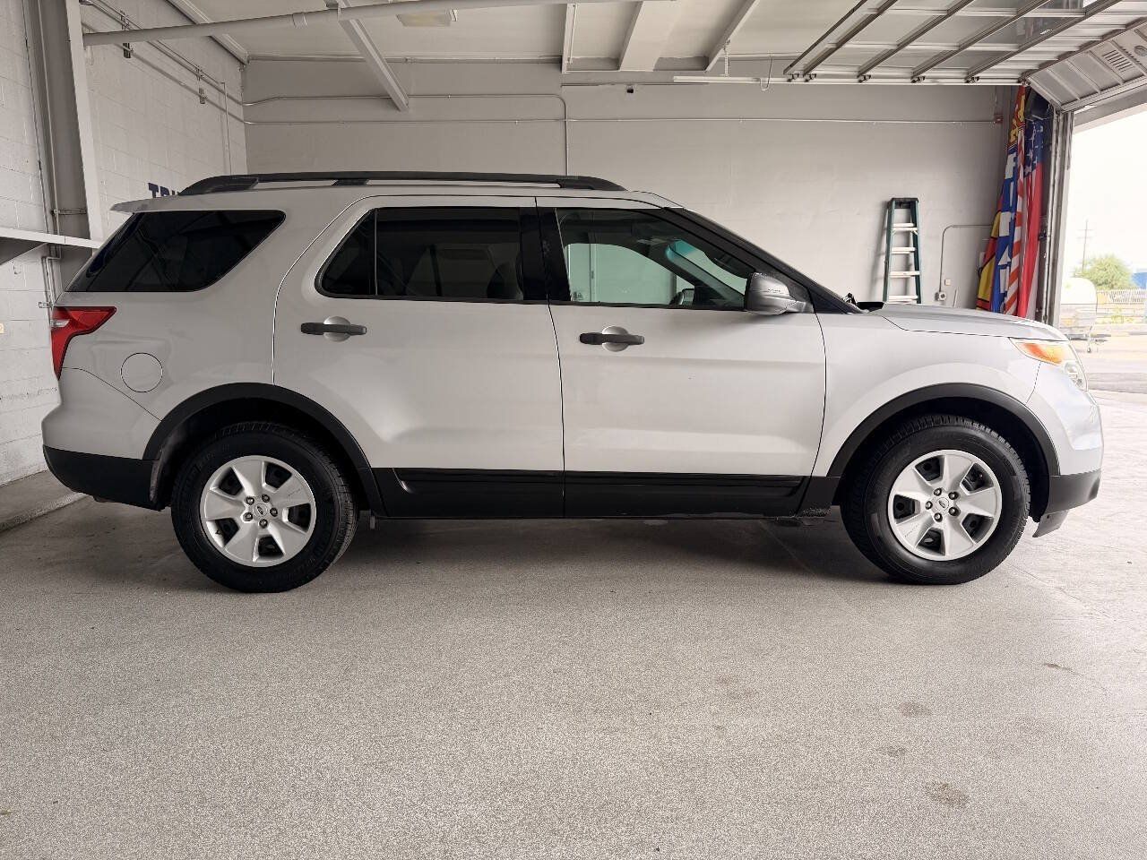 Used 2013 Ford Explorer FWD image 7