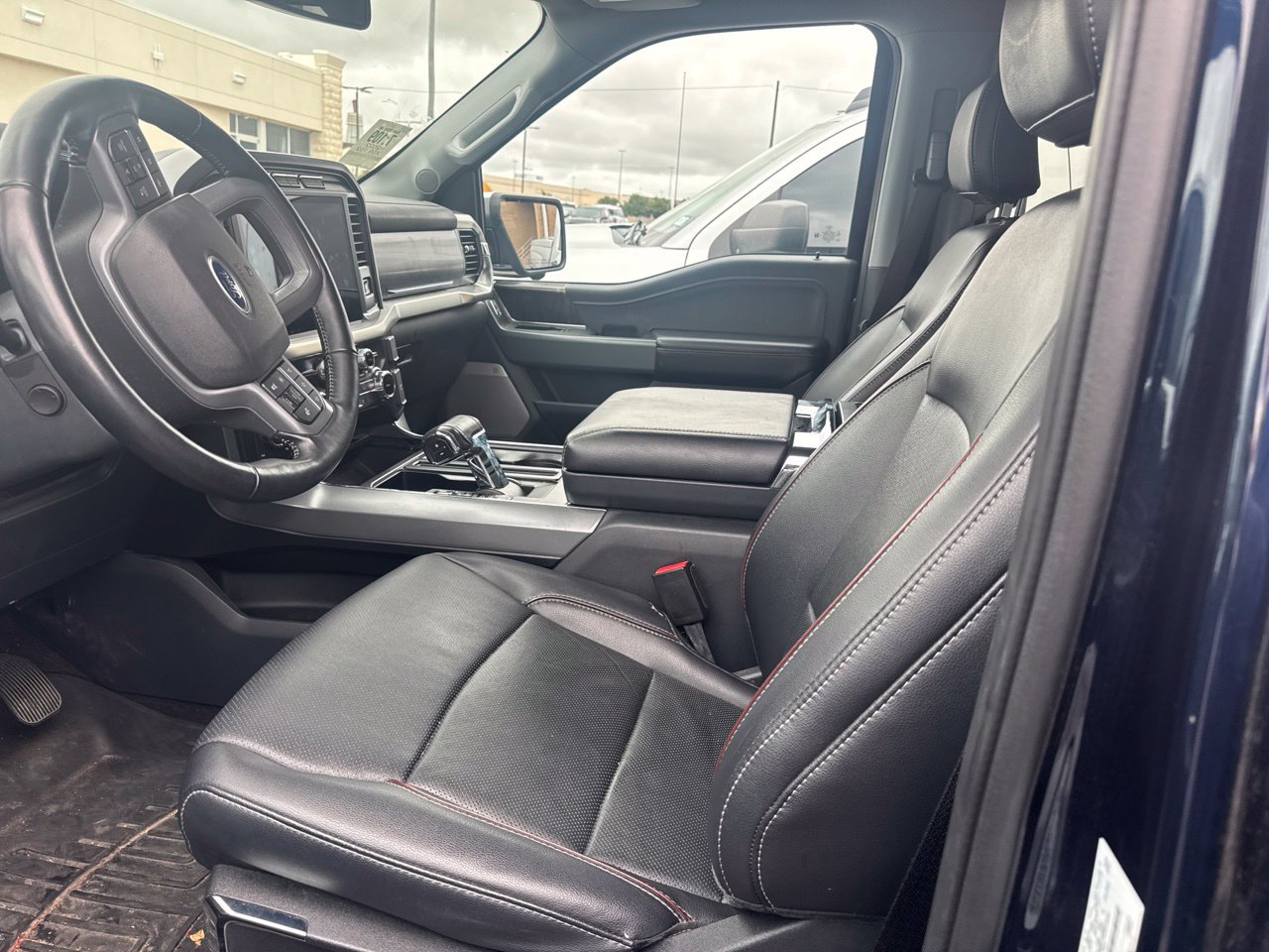 Certified 2022 Ford F150 Lariat w/ Equipment Group 502A High AWD/4WD image 8