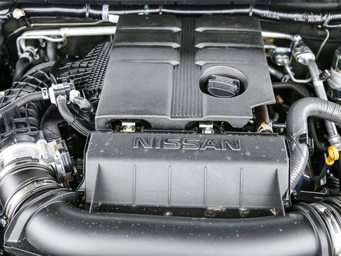 Used 2025 Nissan Frontier SV image 13