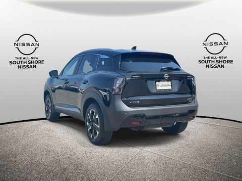 Used 2026 Nissan Kicks SV w/ Cold Weather Package AWD/4WD image 7