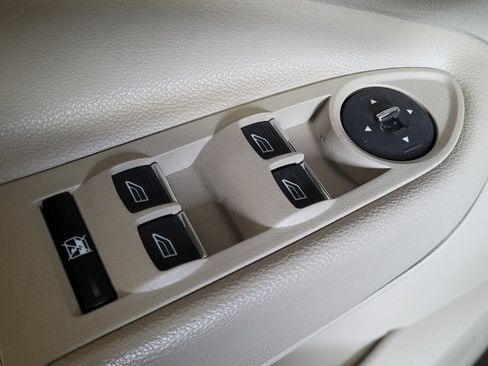 Used 2015 Ford Escape Titanium image 27