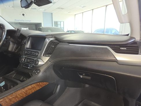 Used 2019 Chevrolet Tahoe Premier w/ Max Trailering Package AWD/4WD image 32