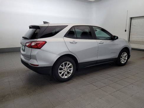 Used 2020 Chevrolet Equinox LS w/ LS Convenience Package AWD/4WD image 10
