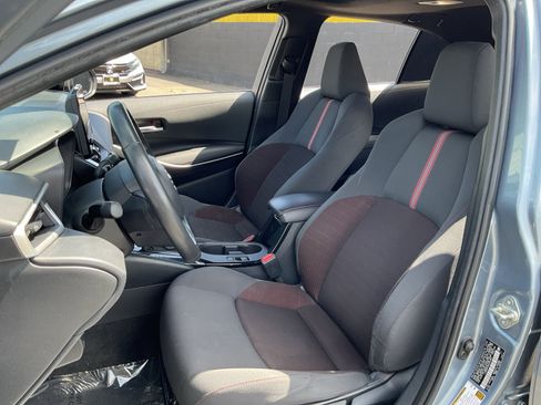 Used 2024 Toyota Corolla SE w/ SE Package FWD image 18