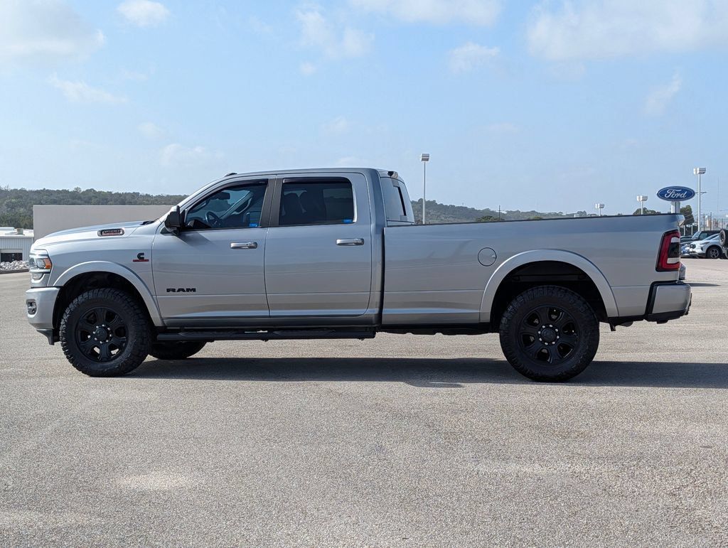 Used 2021 RAM 3500 Laramie w/ Night Edition AWD/4WD image 5