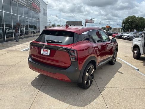 Used 2025 Nissan Kicks SR FWD image 7