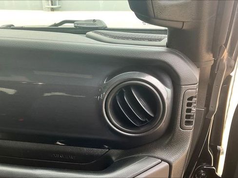 Used 2023 Jeep Wrangler Sport image 17