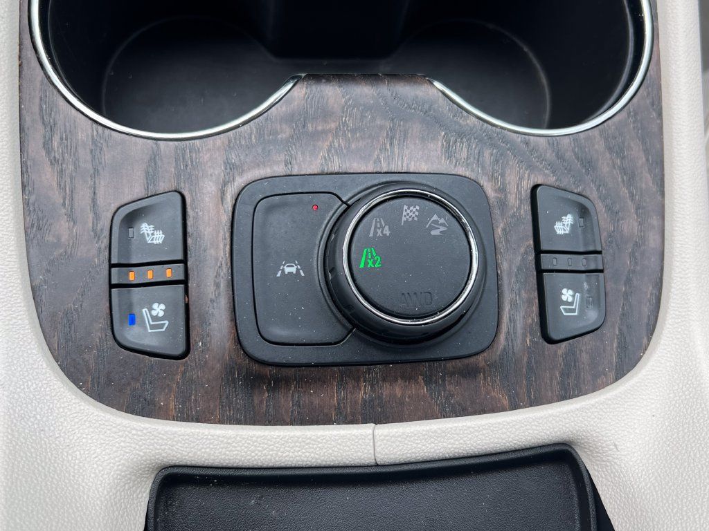 Used 2020 GMC Acadia Denali w/ LPO, Adventure Package AWD/4WD image 39