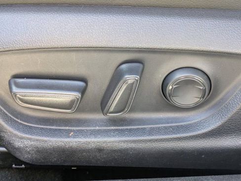 Used 2023 Toyota Camry XLE image 16