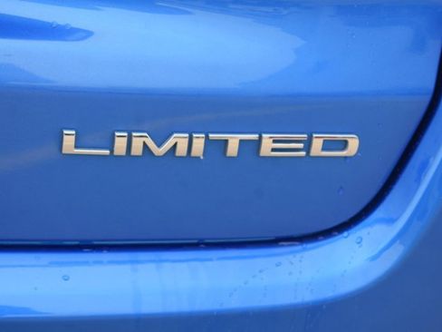 Used 2025 Jeep Compass Limited AWD/4WD image 8
