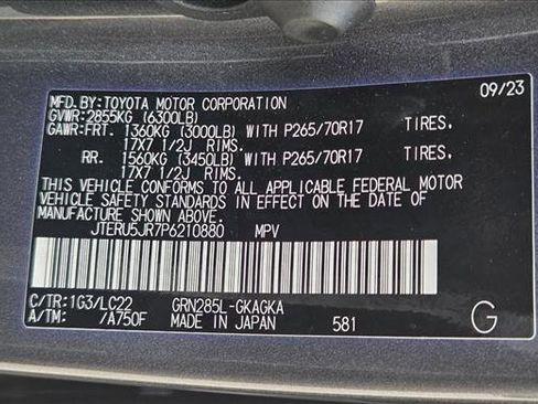 Certified 2023 Toyota 4Runner TRD Off-Road Premium image 24