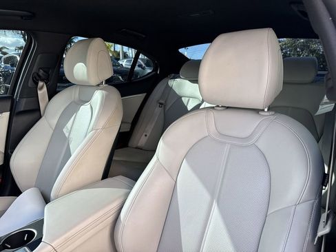 Used 2024 Genesis G70 2.5T AWD/4WD image 42