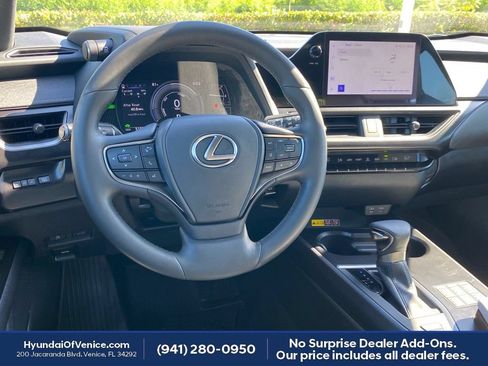 Used 2023 Lexus UX 250h FWD w/ Accessory Package (Z2) image 3