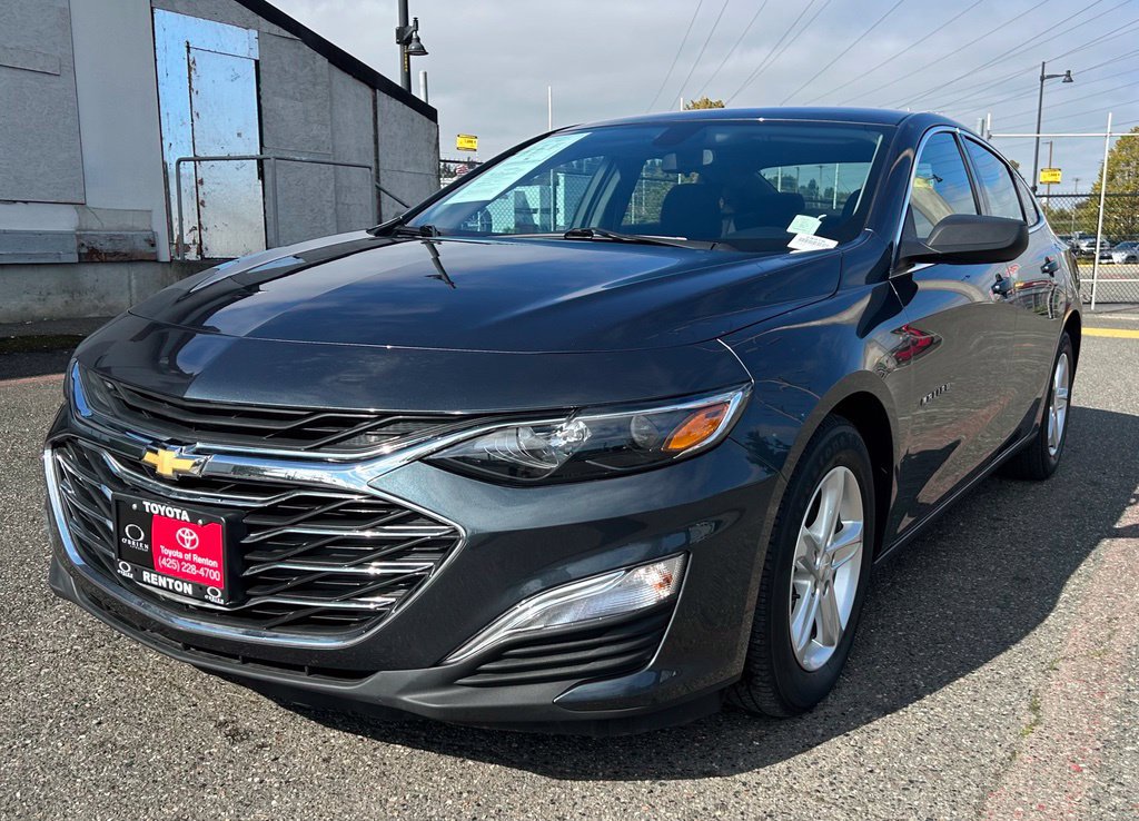 Used 2021 Chevrolet Malibu LS FWD image 1