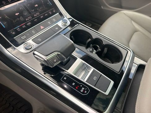Used 2023 Audi Q7 2.0T Premium Plus w/ Premium Plus Package AWD/4WD image 17