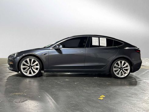 Used 2019 Tesla Model 3 Standard Range image 6