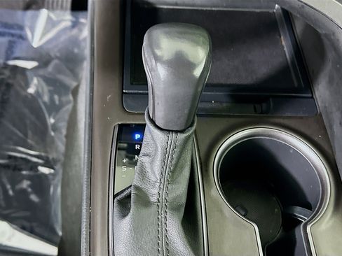 Used 2023 Toyota Camry SE FWD image 20
