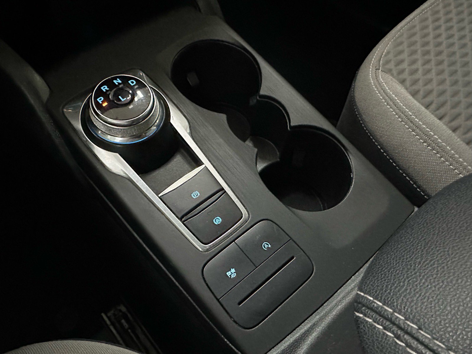 Certified 2020 Ford Escape SE FWD image 29