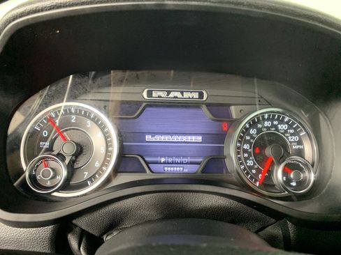 Used 2019 RAM 1500 Laramie AWD/4WD image 22