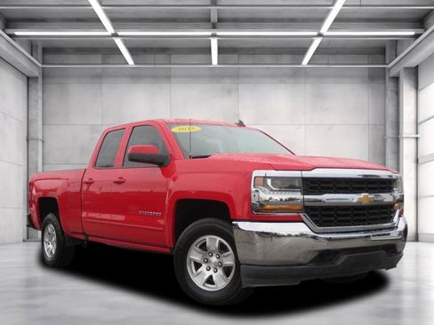 Used 2018 Chevrolet Silverado 1500 LT image 1