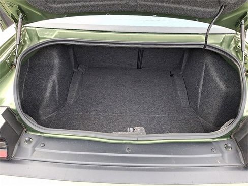 Used 2022 Dodge Challenger R/T w/ Plus Package image 30