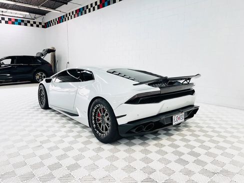 Used 2015 Lamborghini Huracan LP 610-4 AWD/4WD image 7
