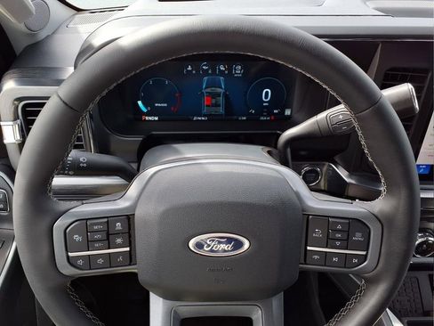 New 2025 Ford F450 Lariat w/ Lariat Ultimate Package AWD/4WD image 17