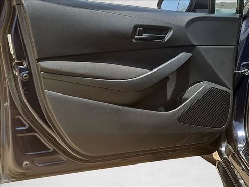 Used 2024 Toyota Corolla LE FWD image 10