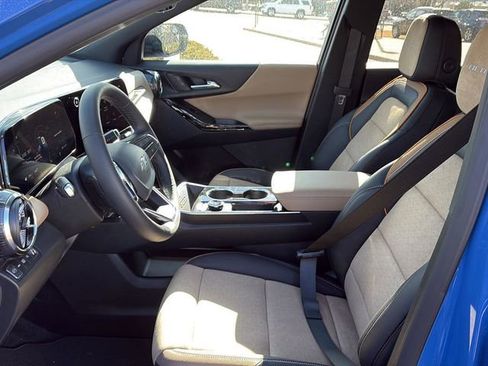 New 2026 Chevrolet Equinox ACTIV w/ Convenience Package III AWD/4WD image 7