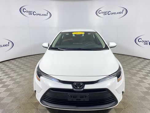 Certified 2023 Toyota Corolla LE FWD image 2