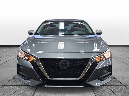 Used 2020 Nissan Sentra SV image 2