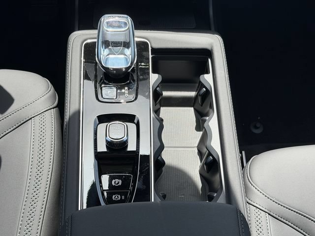 New 2026 Volvo XC90 B5 Core AWD/4WD image 19