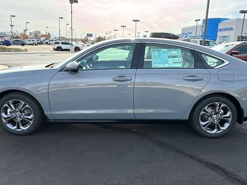 New 2025 Honda Accord EX-L image 6