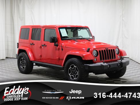 Used 2015 Jeep Wrangler Unlimited Sahara image 1