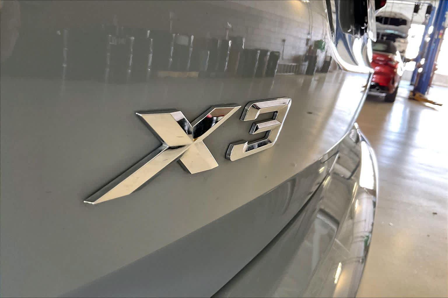 Used 2024 BMW X3 xDrive30i w/ Premium Package AWD/4WD image 9