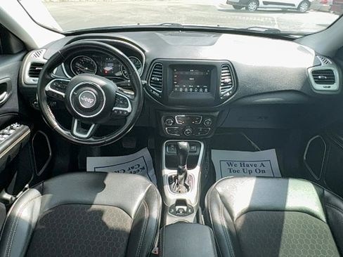 Used 2020 Jeep Compass Latitude image 12