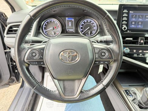 Used 2021 Toyota Camry SE image 51
