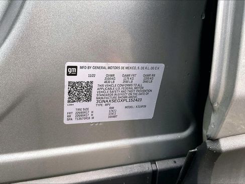 Used 2023 Chevrolet Equinox LS image 33