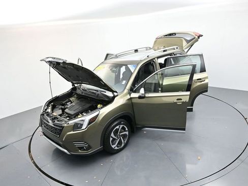 Used 2023 Subaru Forester Touring w/ Popular Package #2 image 38