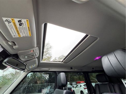 Used 2016 Mercedes-Benz G 550 image 38