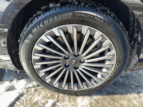 Used 2023 Genesis G80 image 11