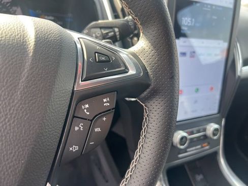 Certified 2023 Ford Edge ST image 11