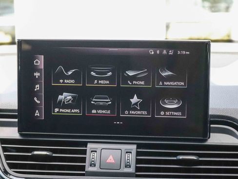 Certified 2023 Audi Q5 Premium w/ Convenience Package AWD/4WD image 16