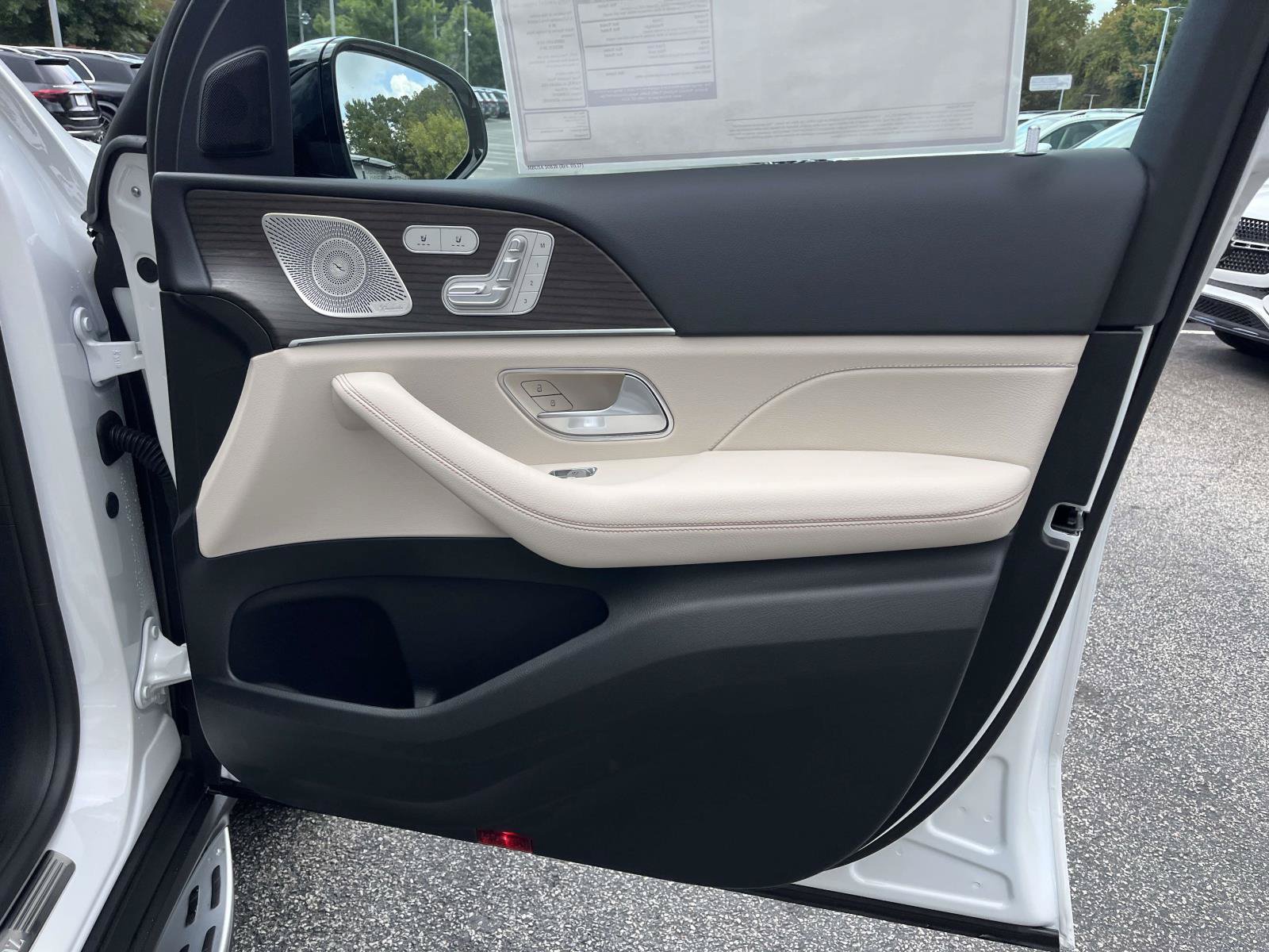 New 2027 Mercedes-Benz GLS 450 4MATIC image 50
