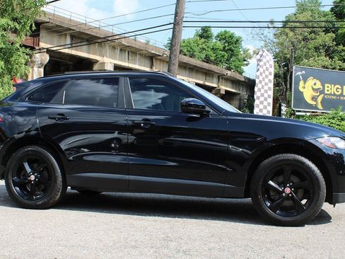 Used 2019 Jaguar F-PACE Premium AWD/4WD image 9