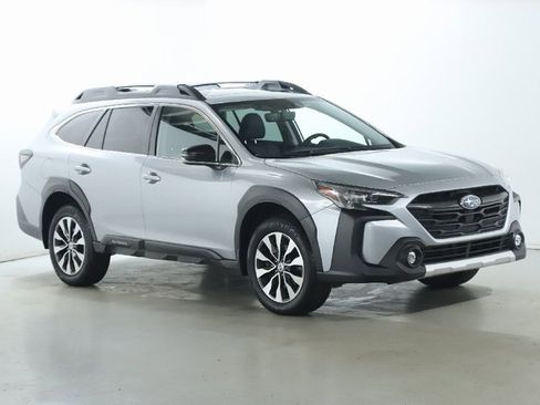 Certified 2023 Subaru Outback Limited XT image 9